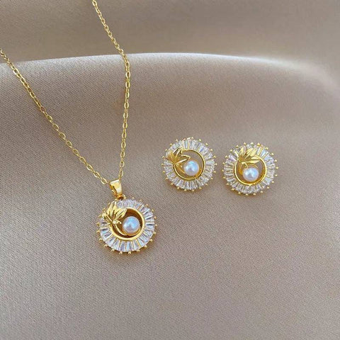 Diamond Necklace Sets