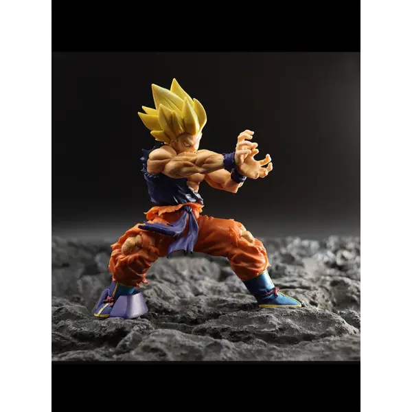 Bandai Dragon Ball Z Son Goku Anime Figure Battle Damage Statue - No Box