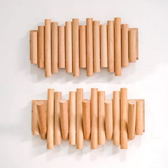 Durable stick hook with 3 hooks in 19cm length and wooden dowels of varying heights