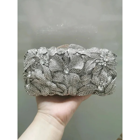 Crystal Flower Evening Bag: Elegant Handbag for Wedding and Bridal Parties - Show As Picture 5