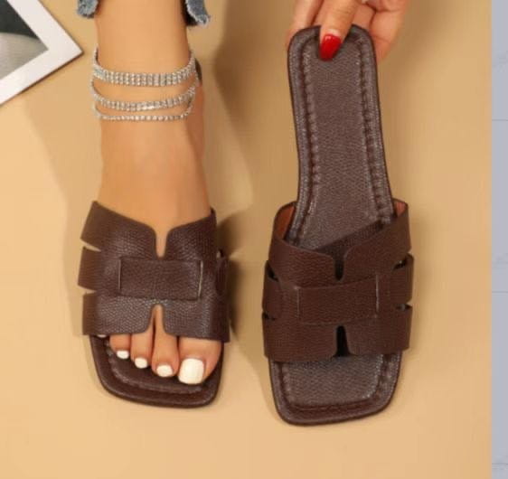 Square Toe Sandals - Stylish Flat Summer Footwear for Women