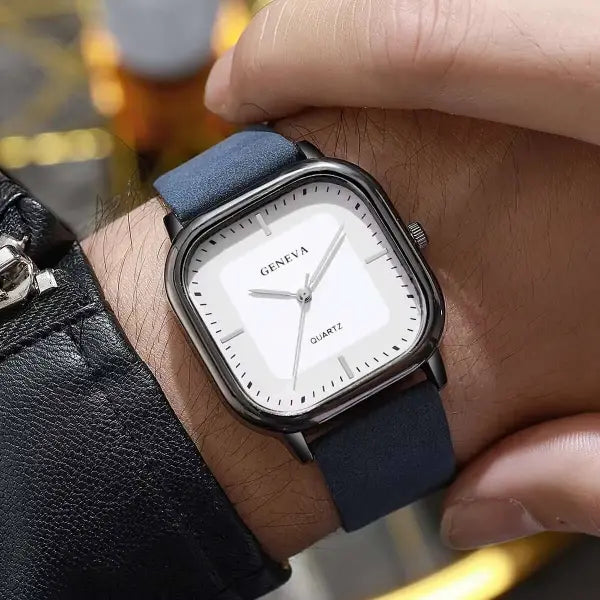 Men Leather Strap Quartz Watch Casual Minimalist Timepiece
