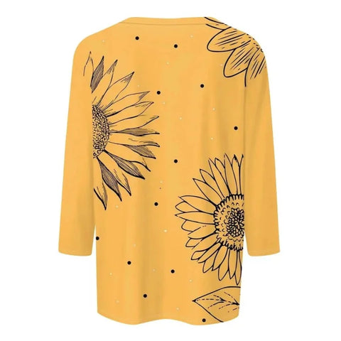 Loose Casual Shirt - Floral Print Top with Round Neck and 3/4 Sleeves
