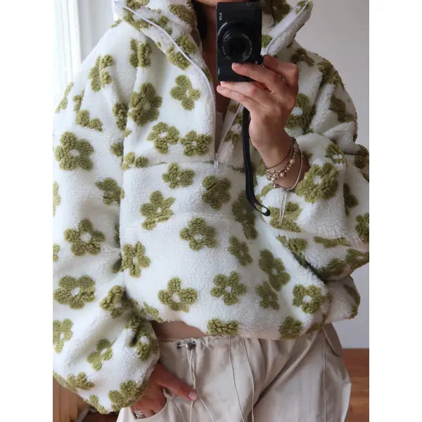 Floral Pullover with Pocket – Casual Street Style Sweatshirt - Green / L - Earrings