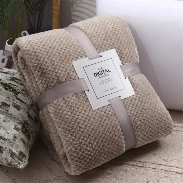 Fluffy Coral Velvet Blanket Flannel Plush Comfortable Thickened and Warm Soft Sofa Throw Blanket for Air-Conditioned