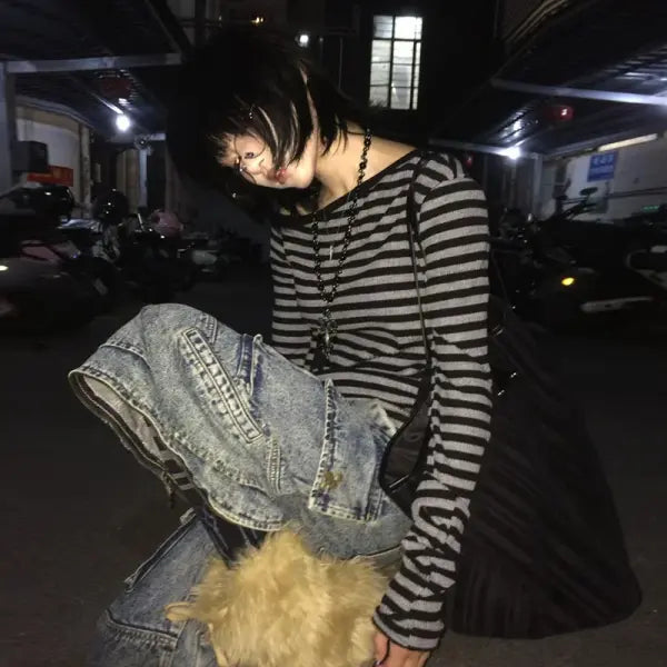 Women’s Y2K Striped Off-Shoulder Crop Top - Grunge Aesthetic Long Sleeve Streetwear Tee