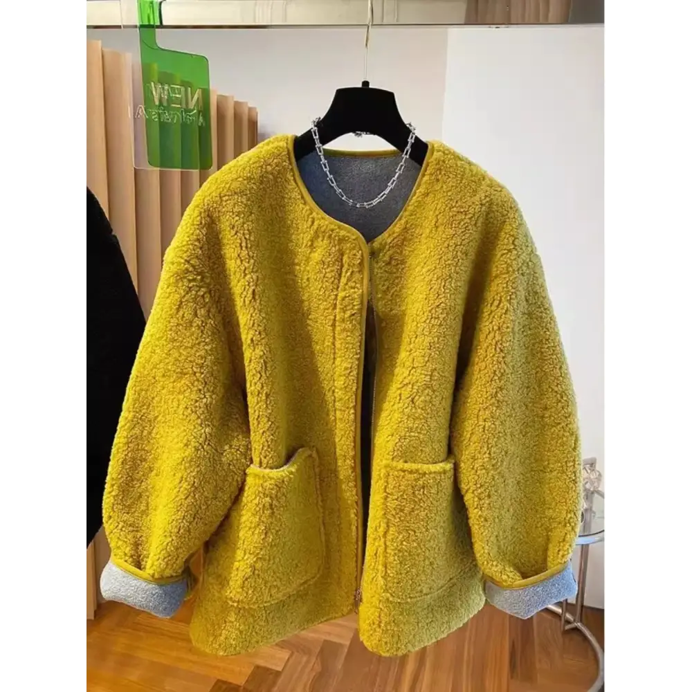 High Grade Lamb Wool Jacket for Women Loose Warm Velvet Coat 2025 New Spring Autumn Large Pockets Fashion Outerwear