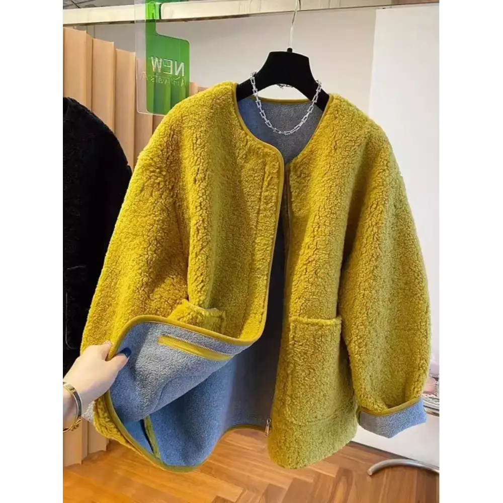 High Grade Lamb Wool Jacket for Women Loose Warm Velvet Coat 2025 New Spring Autumn Large Pockets Fashion Outerwear