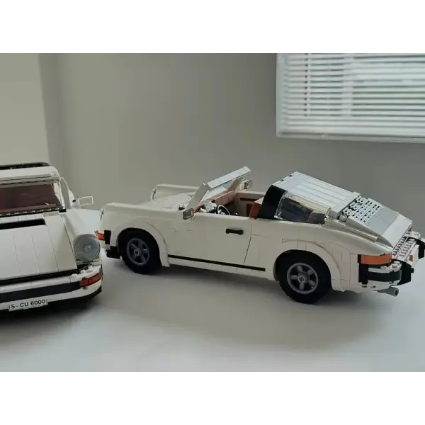 Hot Toys Technical Retro Car Model Legoing 10295 Building Blocks Set Race Classic Kit for Adults and Teens Toys Gift