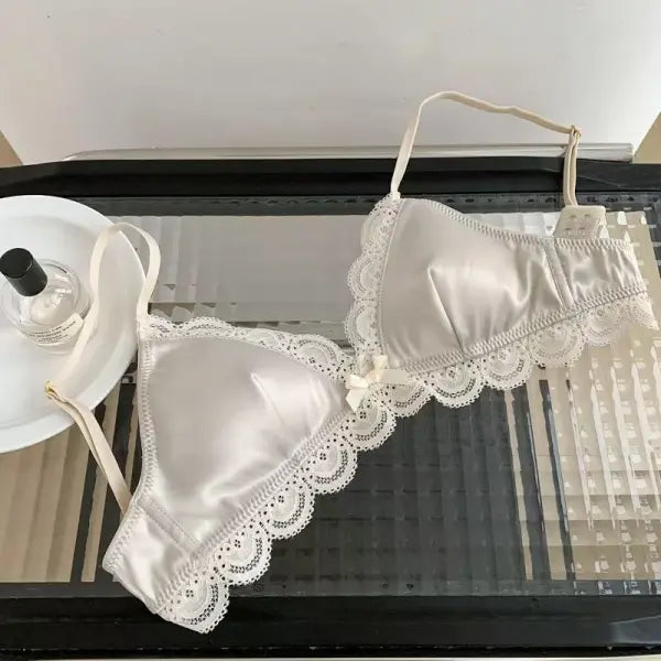Korean Style Triangle Cup Bow Lace Bra for Women Small Chest Satin Underwear Sweet Girl Breathable Comfortable Soft Bra