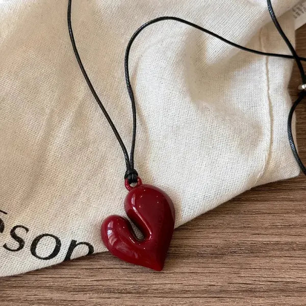Red Heart Chain Necklace for Women (Red) – Vintage 80s Aesthetic - 77741