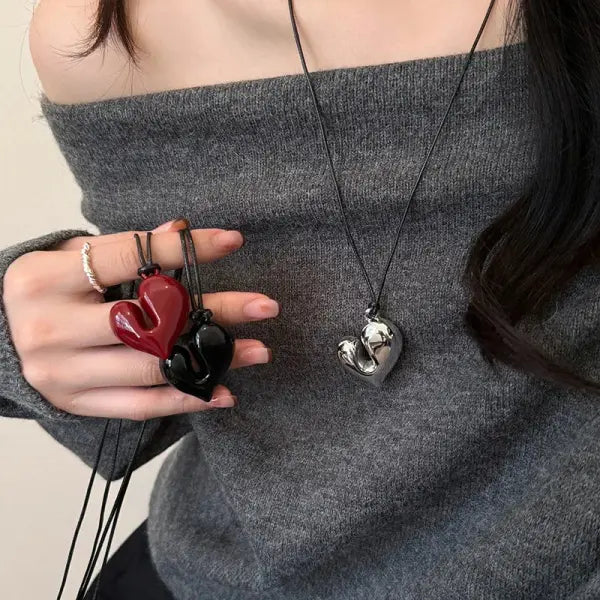 Red Heart Chain Necklace for Women (Red) – Vintage 80s Aesthetic