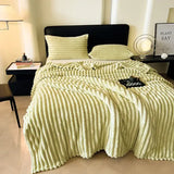 Light Luxury Solid Color Multifunctional Rabbit Velvet Blanket Winter Thick Warm Flannel Used for Bedroom Living Room