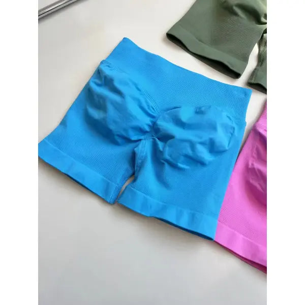 Low Waist Seamless Gym Shorts with Scrunch Butt Lifting Design - Glacier Blue / XS