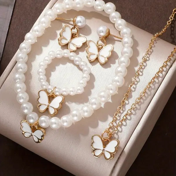 Lucky Five-Leaf Clover Jewelry Set for Women – Elegant Bracelet Necklace & Earrings | Stylish Flower Design for Parties