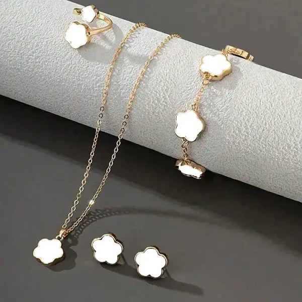 Lucky Five-Leaf Clover Jewelry Set for Women – Elegant Bracelet Necklace & Earrings | Stylish Flower Design for Parties
