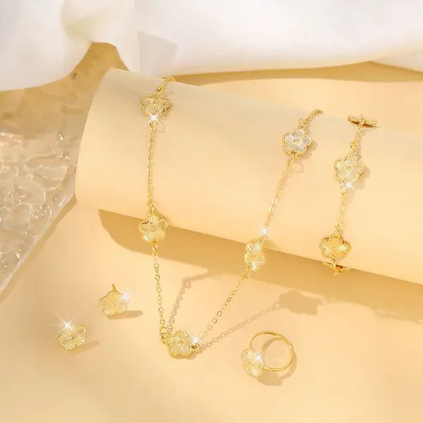 Lucky Five-Leaf Clover Jewelry Set for Women – Elegant Bracelet Necklace & Earrings | Stylish Flower Design for Parties