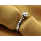 Luxury 925 Sterling Silver Six-Claw Classic Ring for Women – Simple Elegant 0.70ct Imitation Diamond Engagement Style