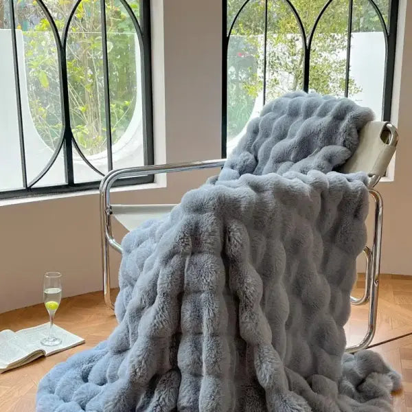 Luxury Faux Rabbit Fur Thickened Blanket - Ultra Soft Winter Throw for Bed & Sofa Multi-Size - Color 4 / King 220x240cm