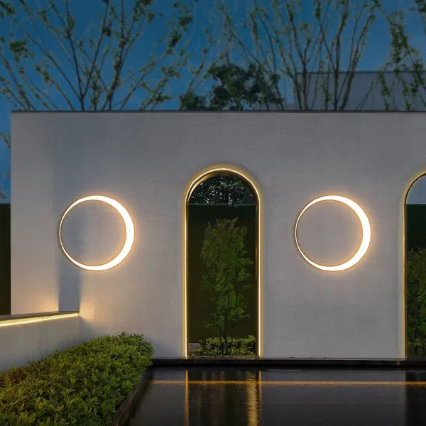 Modern Outdoor Wall Light - IP65 Waterproof LED Porch & Garden Lamp