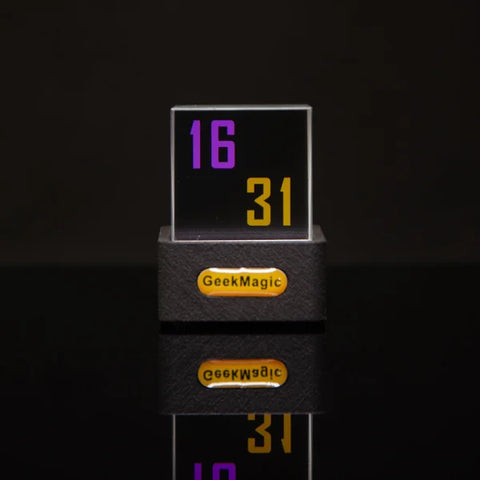 Modern simplicity function weather and time display showing numbers 16 and 31 in purple and yellow with GeekMagic branding