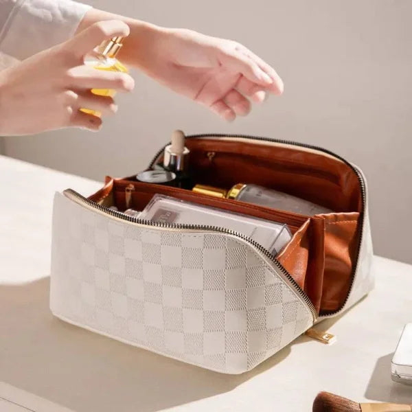 Mona Cosmetic Bag for Effortless Beauty and Organization - Himpall