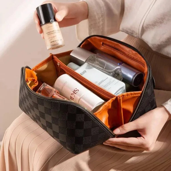 Mona Cosmetic Bag for Effortless Beauty and Organization - Himpall