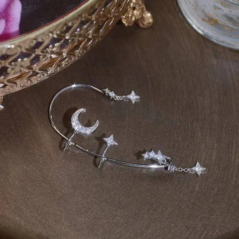 Moon Splash Star River Design Ear Clip