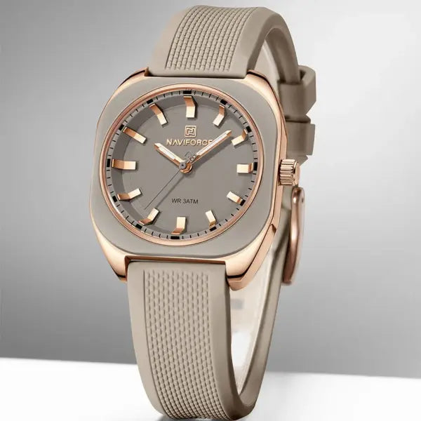 Polygon quartz silicone watch for daily elegance