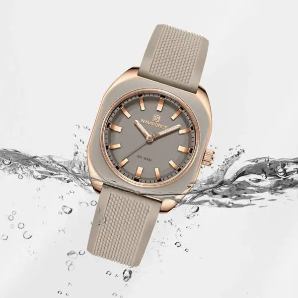 Polygon quartz silicone watch for daily elegance