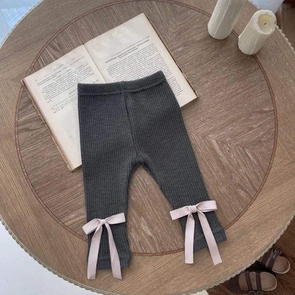 Newborn Baby Girl Bow Leggings – Slim Cotton Pants for Spring & Autumn (0–2 Years)
