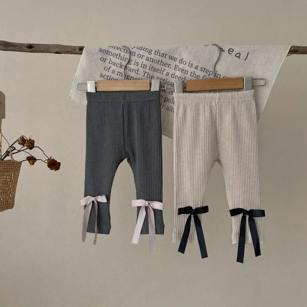 Newborn Baby Girl Bow Leggings – Slim Cotton Pants for Spring & Autumn (0–2 Years)