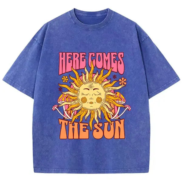 Women’s Oversized Washed Cotton T-Shirt – ’Here Comes The Sun’ Vintage Graphic Tee Retro Sun-Faded Loose Fit Summer Top