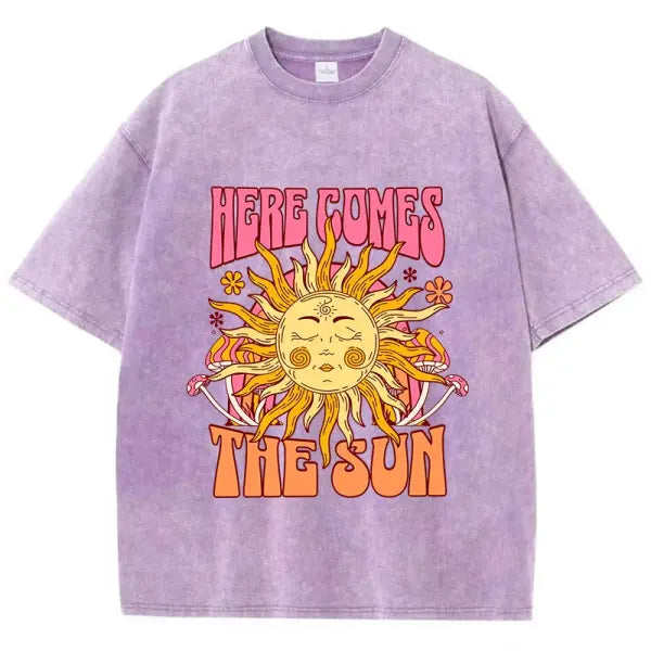 Women’s Oversized Washed Cotton T-Shirt – ’Here Comes The Sun’ Vintage Graphic Tee Retro Sun-Faded Loose Fit Summer Top