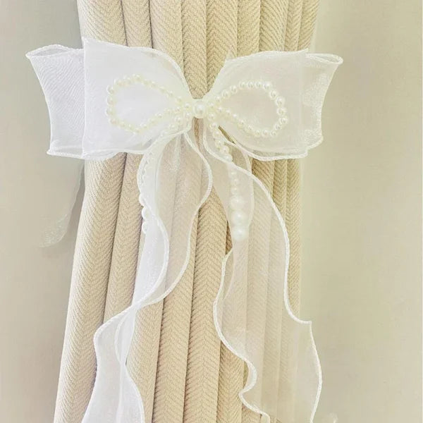 Polyester Window Curtains with Curtain Tiebacks and Bow Design