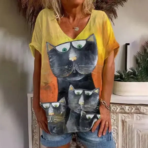 Women’s Retro Anime Cat Graphic T-Shirt – Harajuku V-Neck Summer Tee Kawaii Aesthetic Oversized Blouse Vintage Japanese