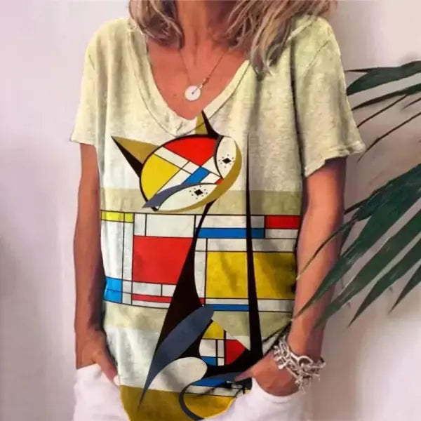 Women’s Retro Anime Cat Graphic T-Shirt – Harajuku V-Neck Summer Tee Kawaii Aesthetic Oversized Blouse Vintage Japanese