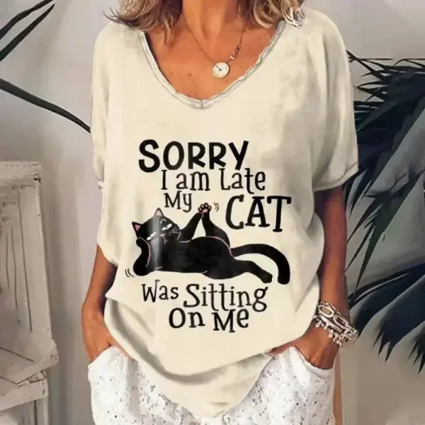 Women’s Retro Anime Cat Graphic T-Shirt – Harajuku V-Neck Summer Tee Kawaii Aesthetic Oversized Blouse Vintage Japanese
