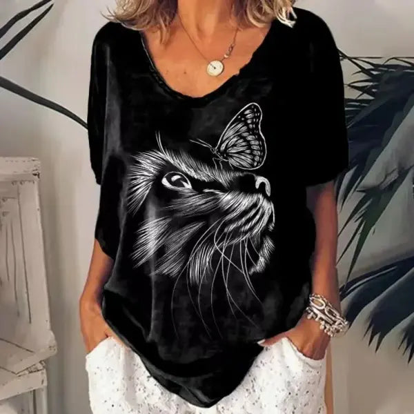 Women’s Retro Anime Cat Graphic T-Shirt – Harajuku V-Neck Summer Tee Kawaii Aesthetic Oversized Blouse Vintage Japanese