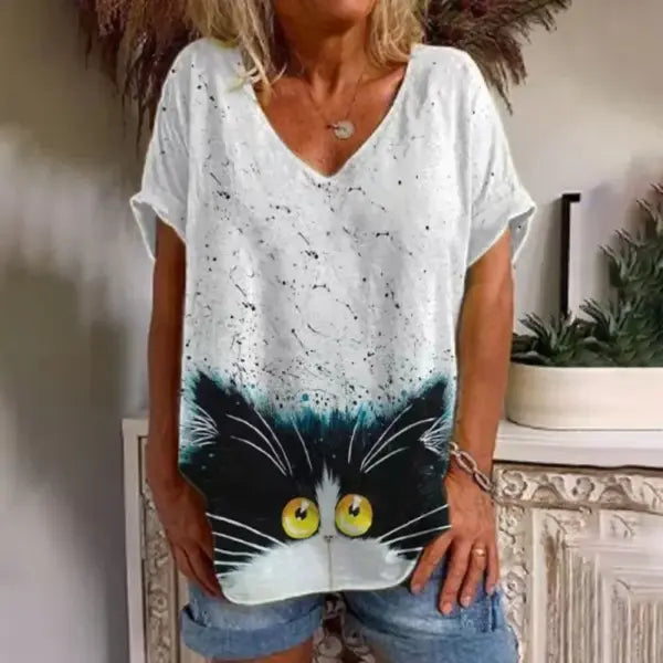 Women’s Retro Anime Cat Graphic T-Shirt – Harajuku V-Neck Summer Tee Kawaii Aesthetic Oversized Blouse Vintage Japanese