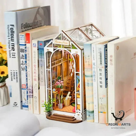 Rolife Garden House Book Nook Kit