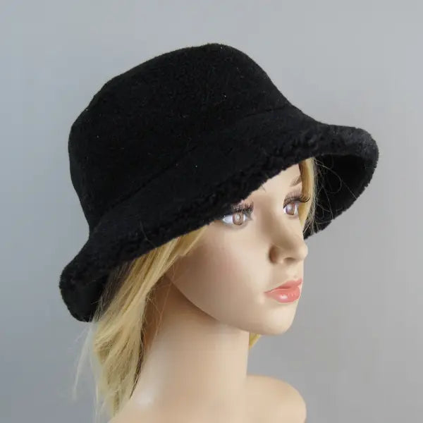 Shearling sheepskin particles bucket hat 100% wool for winter warmth - black / Adjustable