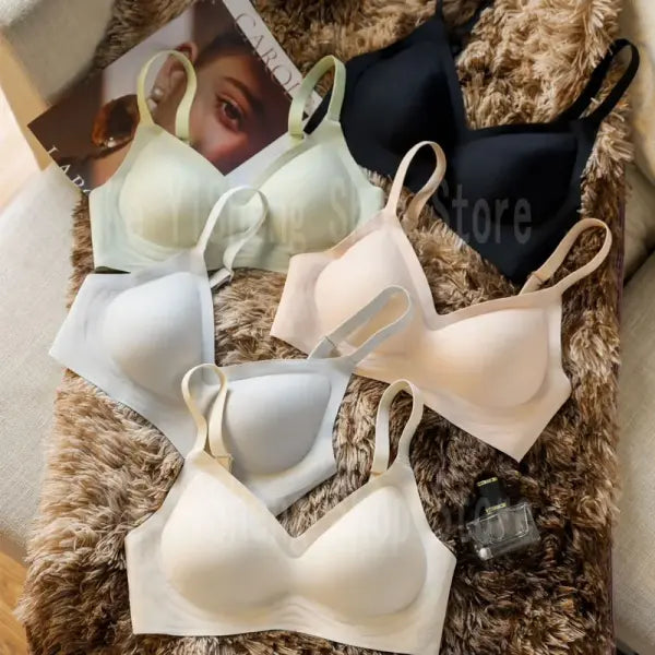 Small Breast Seamless Push-Up Bra - Wireless Soft Support Bralette - Comfortable ’No-Gap’ Gathered Bra for Petite Busts