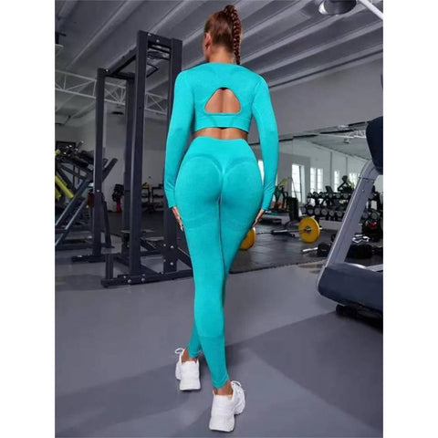 Sports Set - Stylish 2-Piece Fitness Outfit with Butt-Lifting Leggings - Green / L