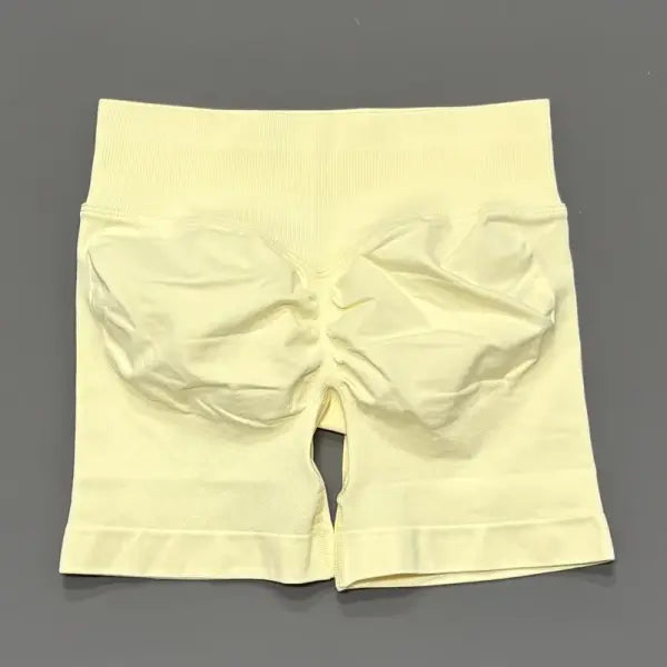 Sports Shorts Seamless 4.5’’ Low Waist – Scrunch Workout Fitness - Butter / S