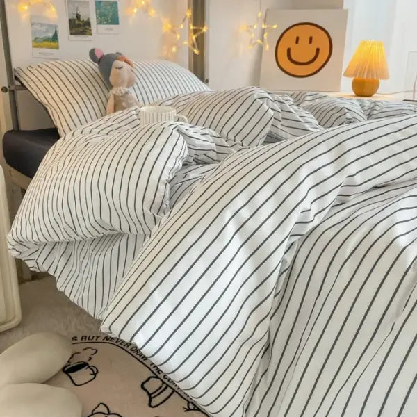 Stripe Duvet Cover 150x200 Simple Style Comforter Covers Queen Size housse de couette Skin-friendly Home Bed Linen(No
