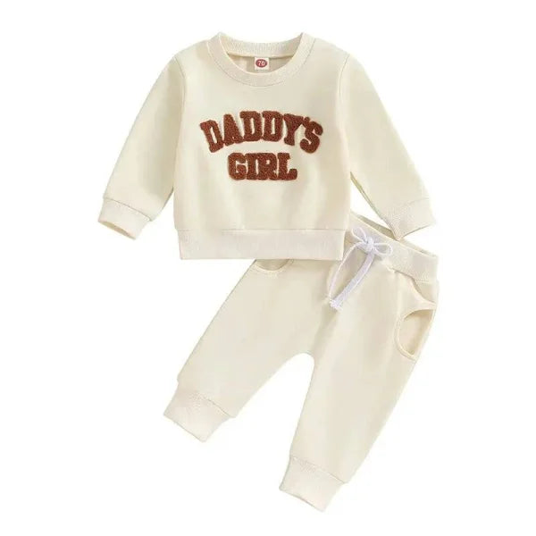 Cream-colored Daddy’s Girl baby clothes set, comfortable & stylish infant wear