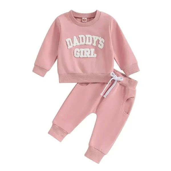 Stylish infant clothing set: pink baby clothes with Daddys Girl text