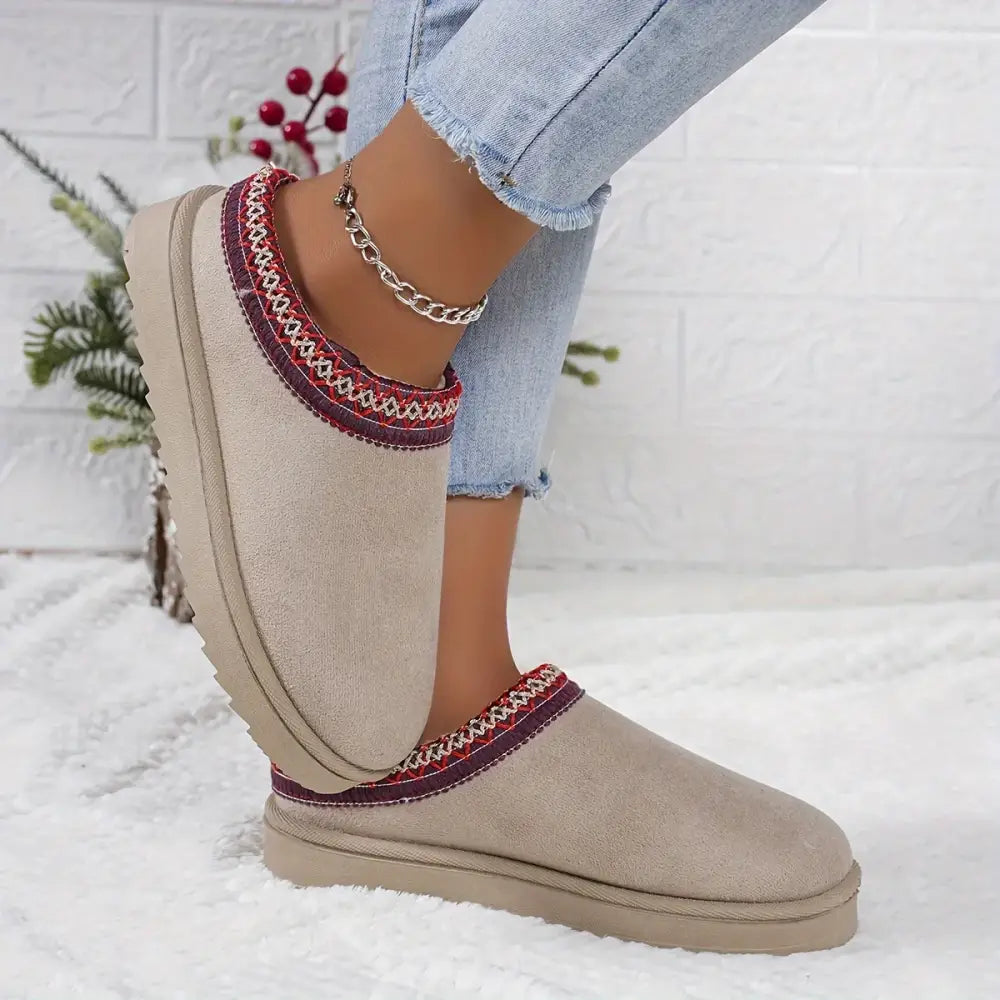 Thick sole new style bread 2025 cotton shoes women slippers warm with fur lining for winter - 44 / Ivory