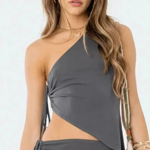 Sexy Tank Top – Trendy Off-Shoulder Cut-Out Design for Women